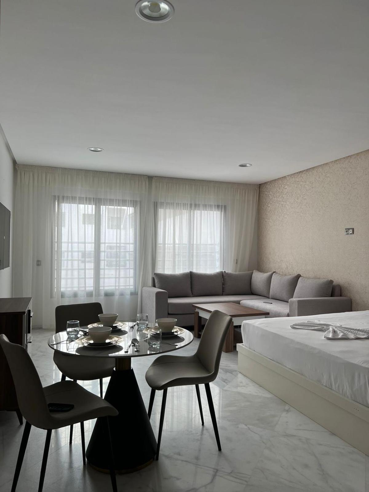 Luxury Apartment Charf Exteriör bild