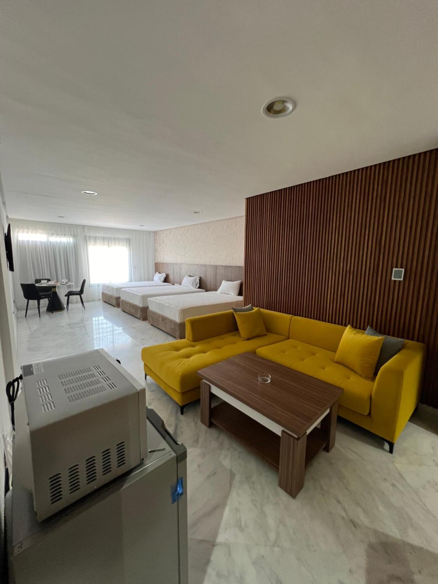 Luxury Apartment Charf Exteriör bild