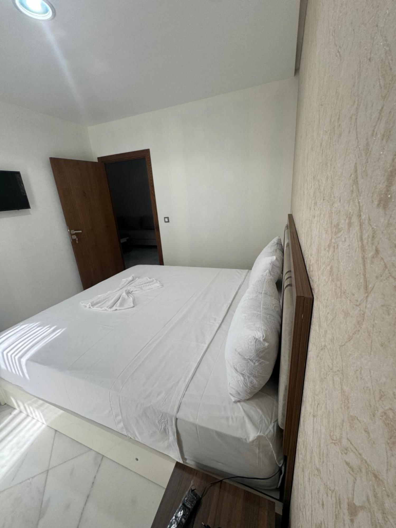 Luxury Apartment Charf Exteriör bild